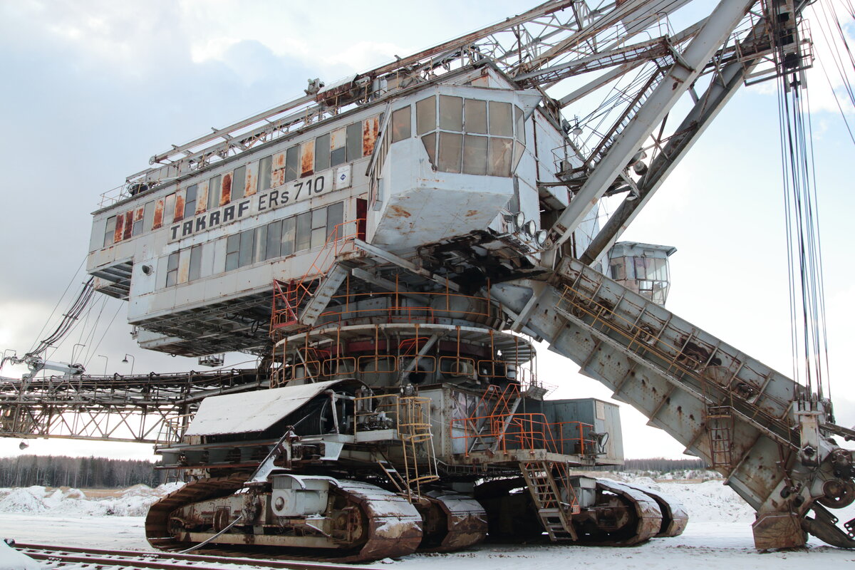 Поворотная башня экскаватора. Комацу рс 800. Киевские экскаваторы. Башня экскаватора. Башня экскаватора.