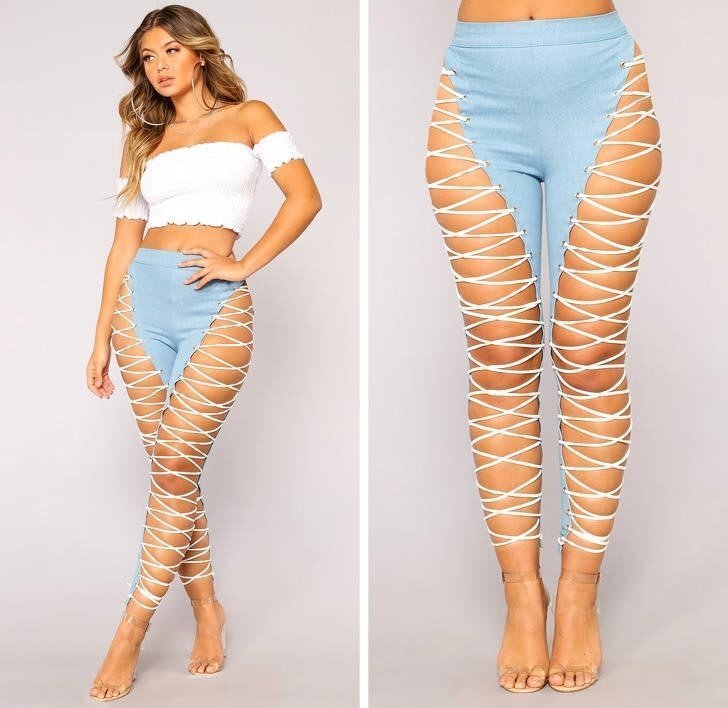 С одной стороны в этом что-то есть, но выпустить свою жену в таком наряде... нееееет