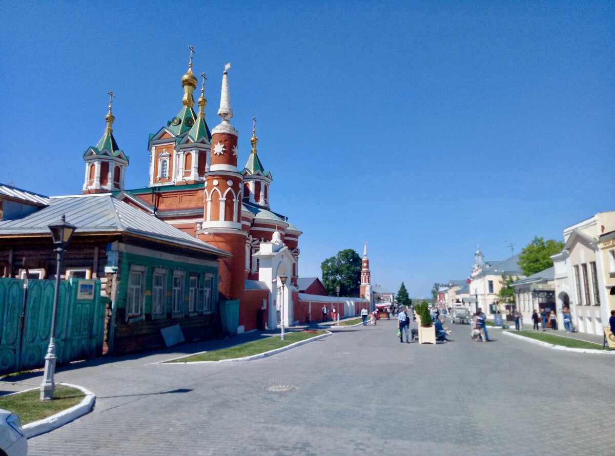 На территории кремля