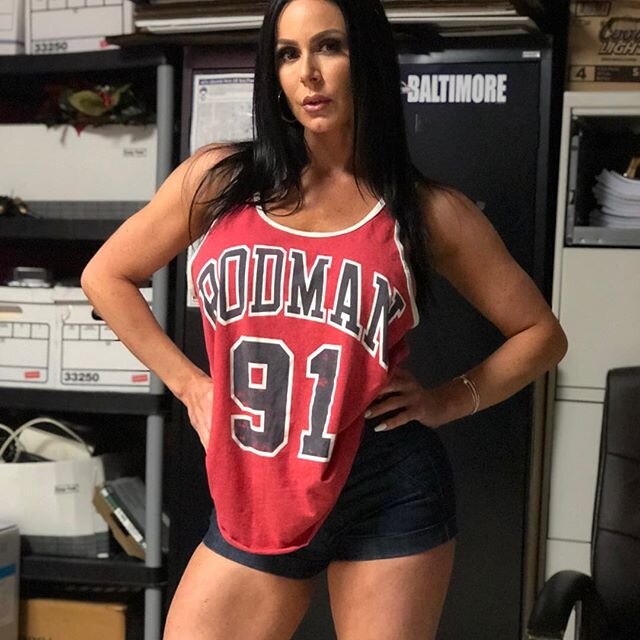 https://www.instagram.com/kendralust/
