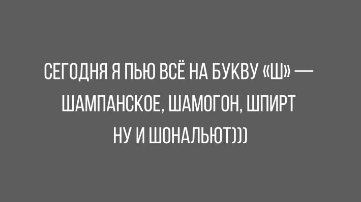 Мужчина с радостью трахает троих девушек с прекрасными телами