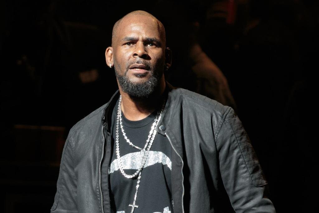 R Kelly  
Источник фото: rollingstone.com