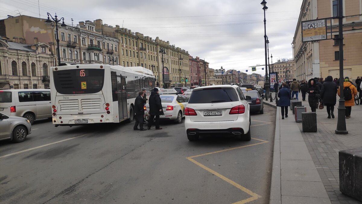 Автобус 1 45. Автобус 1 СПБ. Автобусы 01.03.2022 Коломяжский.