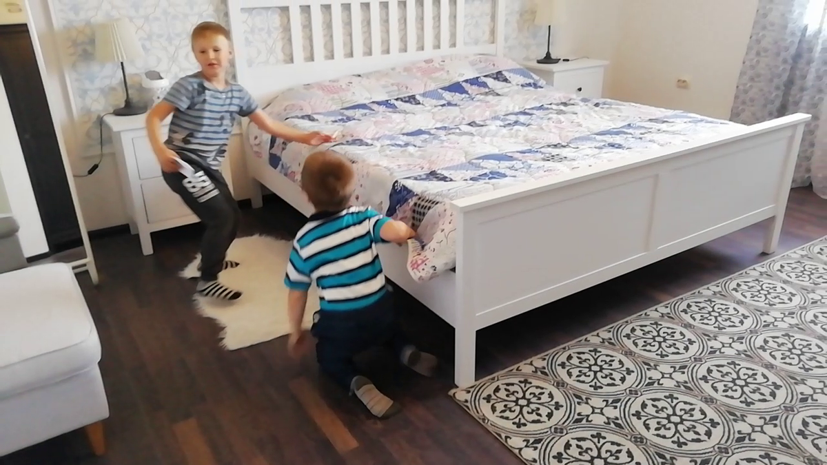 Даже в обычной городской квартире можно организовать для ребенка настоящее приключение.