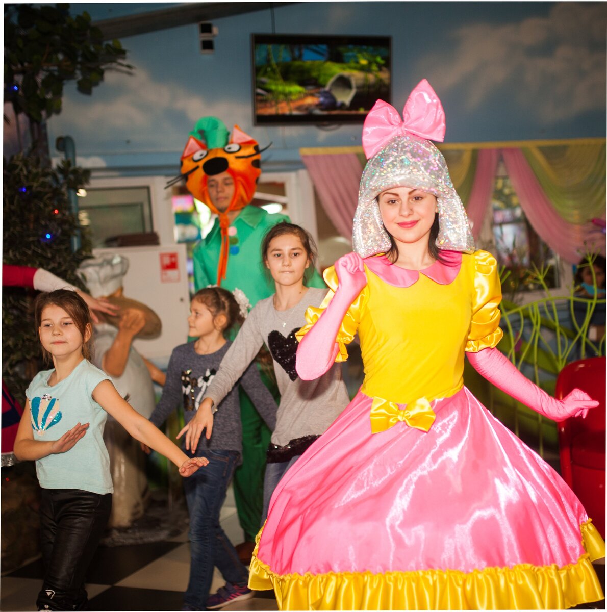 День Рождения ребенка в ДРЦ "В гостях у Сказки" в Парке на Никитской