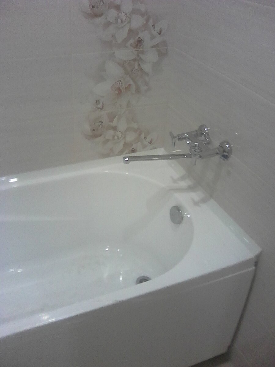 Акриловая ванна. Фото автора