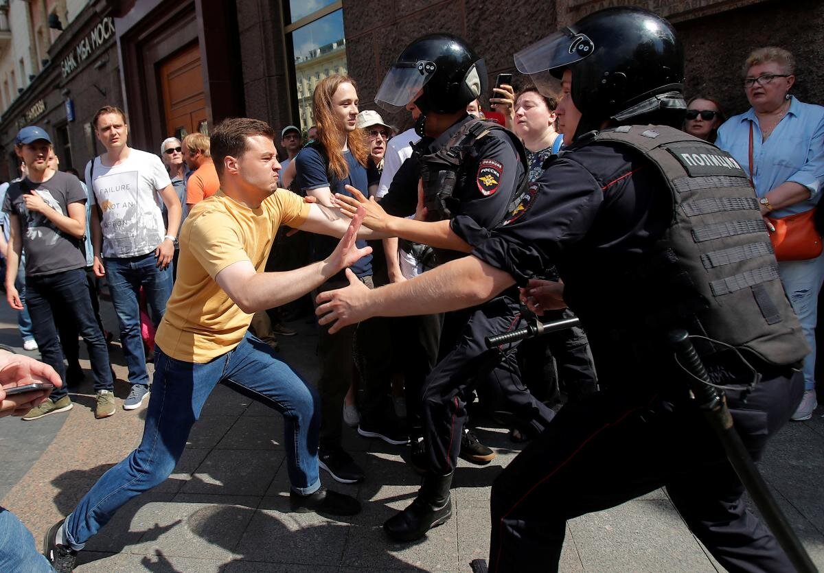 Протесты в Москве