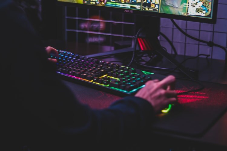 https://unsplash.com/photos/WcrqKjgMPfI