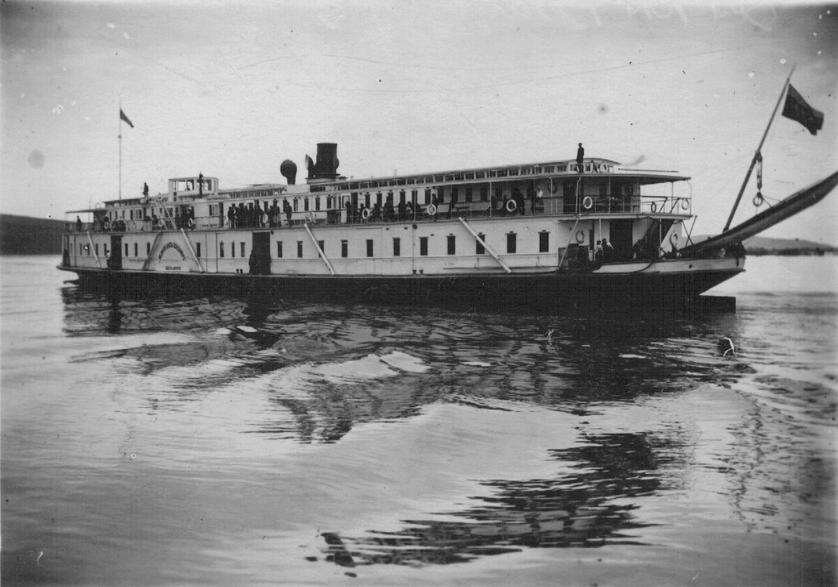 пароход  Великий князь Владимир у Хвалынска