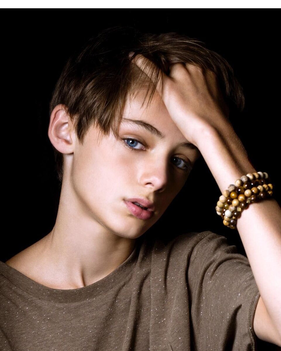 джордан барретт. андрогиния 1982. андрогин виталий. жако ван ден ховен фотосессии. очень женственный парень.