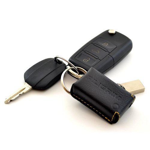 Толщину трекера можно выбрать по модельному ряду учитывая встроенный акб и максимальную автономность 