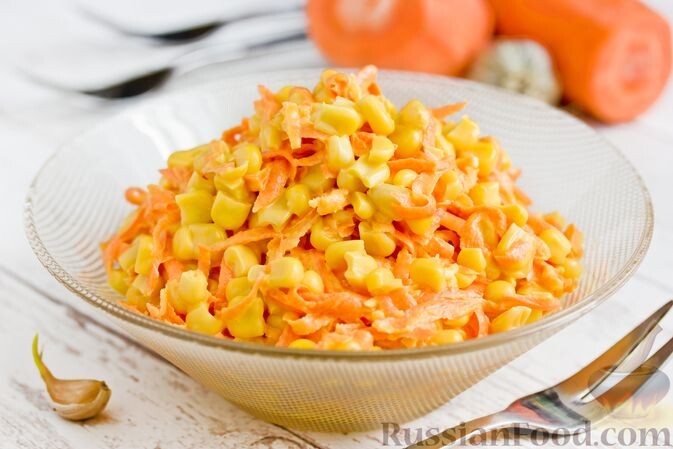 морковь, кукуруза консервированная, чеснок, майонез, соль