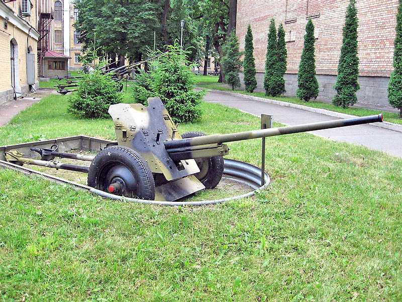 45-мм пушка М-42