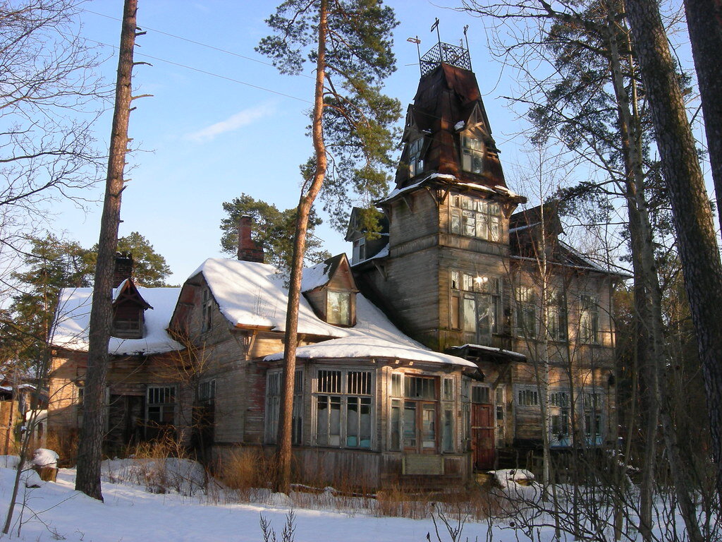 Вот такой была дача Кривдиной ещё несколько лет назад. Фото из открытых источников.