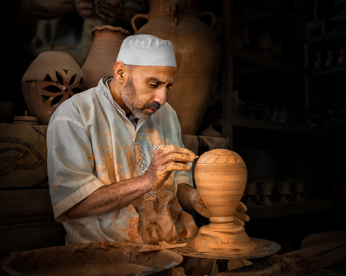 Seraj Albahrani (Saudi Arabia), Pottery Maker/Гончарный мастер