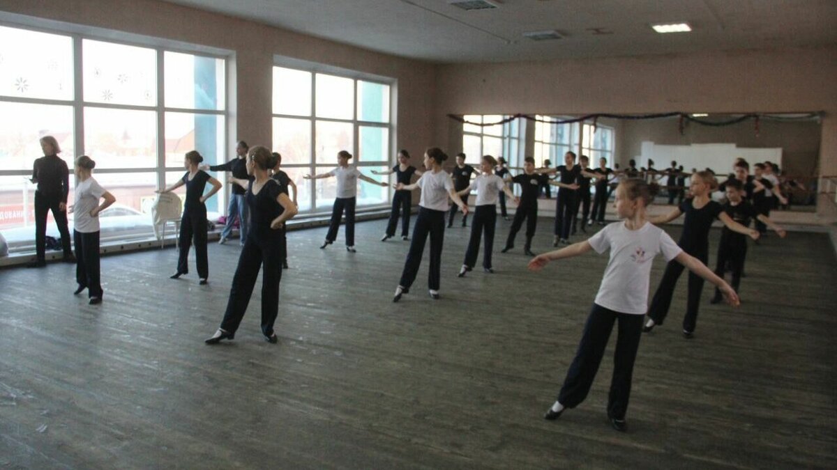    Проект «Танцы без границ», в котором занимаются люди с ограниченными возможностями, начнет переезжать уже на следующей неделе.