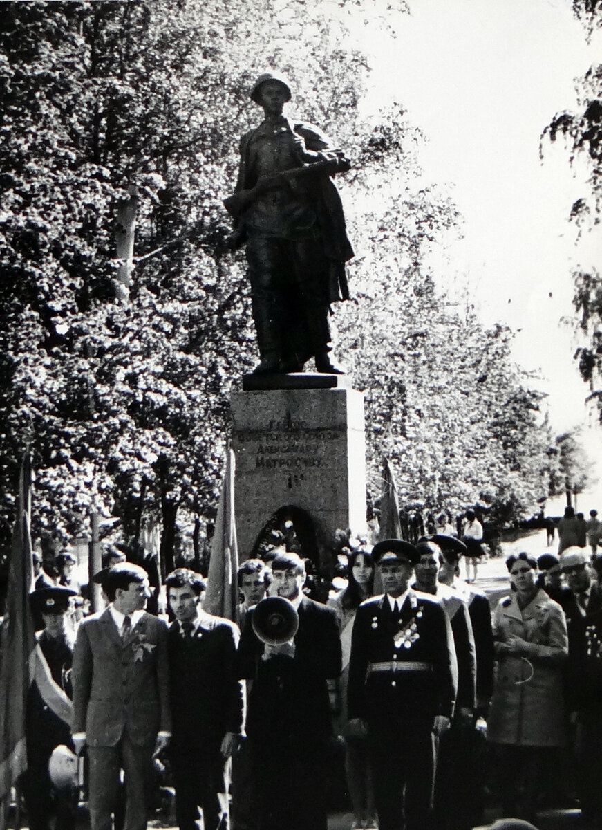 К 80-летию подвига Героя Советского Союза А.М. Матросова (1924-1943).  Биография | museumrb | Дзен