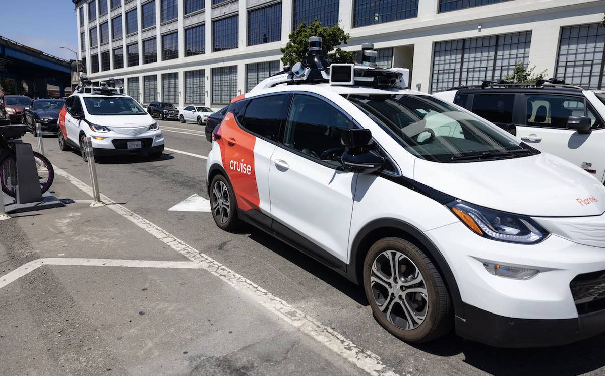 Машины компании Cruise очень просторны, видимо, вы этом их популярность