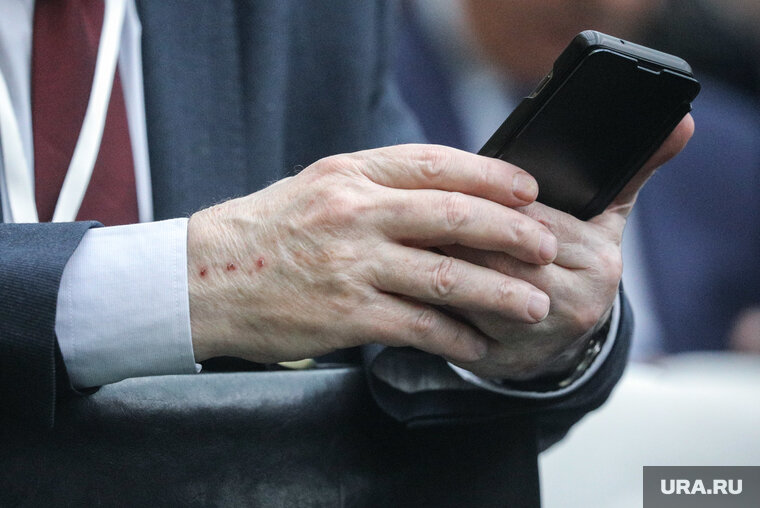    В «Росатоме» готовят запрет на iPhone для сотрудников