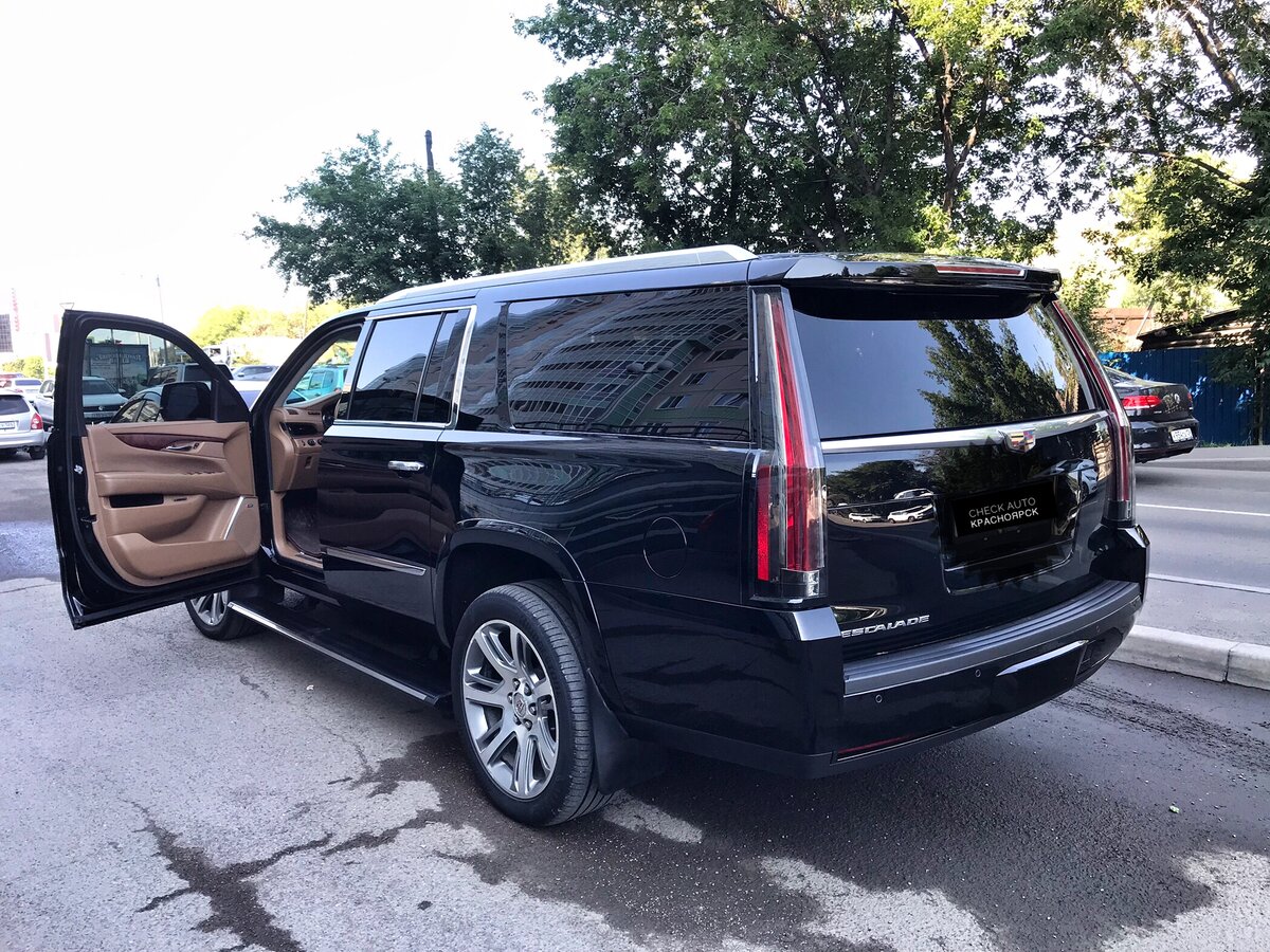 Кадиллак как дела текст. Cadillac Escalade 2024. Кадиллак Эскалейд 3 поколения. Кадиллак Эскалейд 2024. Номер рамы Кадиллак Эскалейд 2011.