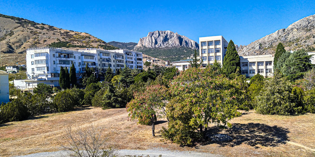 Хорошее крымское село Солнечная долина