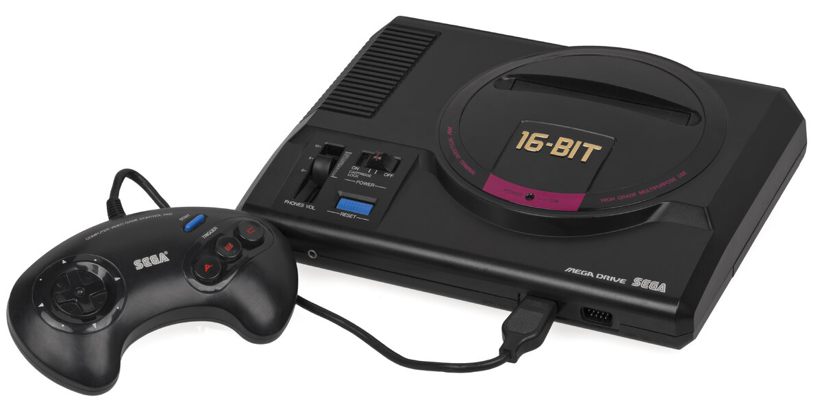 Оригинальная Mega Drive выглядела именно так. Дизайн к которому все привыкли появился только во второй версии.
