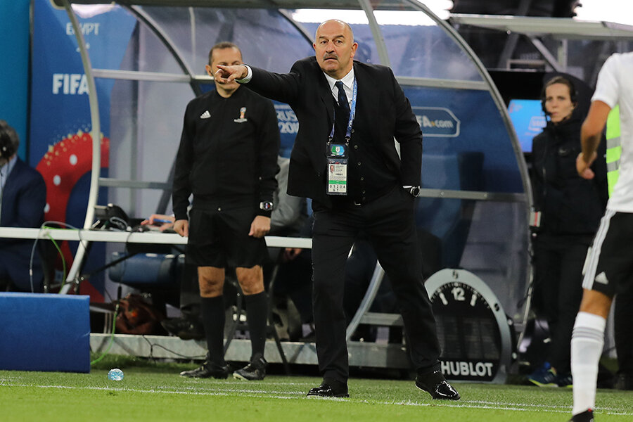 Главный тренер сборной России Станислав Черчесов. Фото: официальный сайт РФС