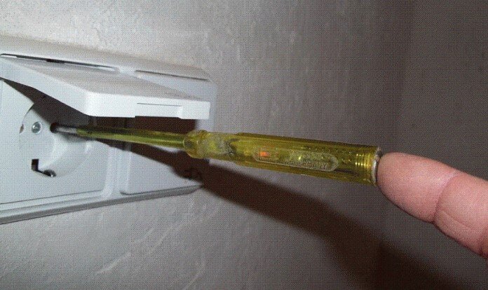 Индикаторная отвертка