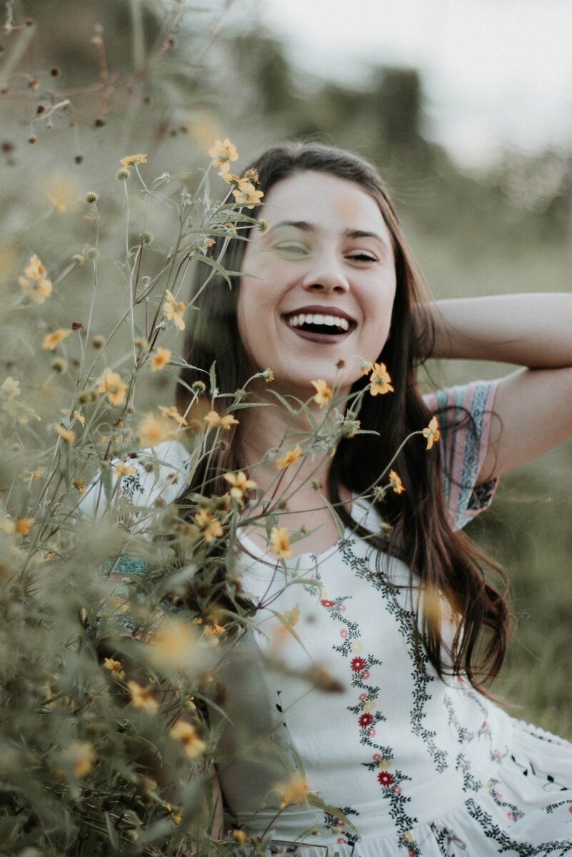 Улыбки. Спокойный ребенок. Смеется 5. Человек, который смеется. Смайлик улыбнись.