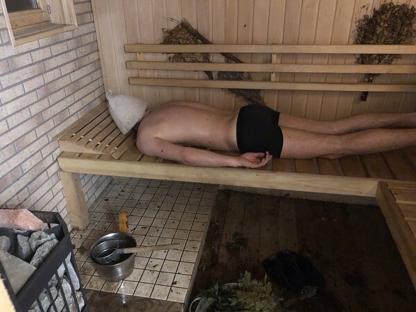 Друг в бане!