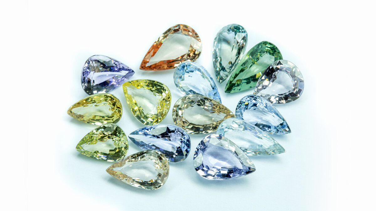 Магический топаз. Топаз (минерал). Ocean grey топаз. Топаз телефон. Топаз оттенки камня.