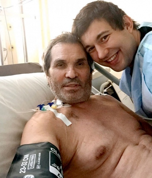 Алибасов с сыном в больнице