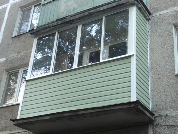 Остекление балконов Зимой