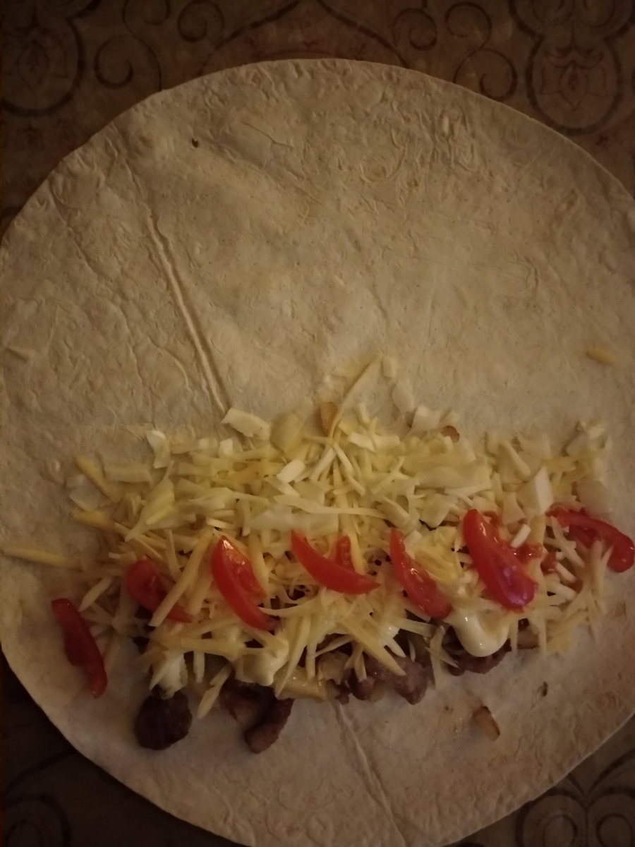 Шаурма вкусная, но совсем не диетическая