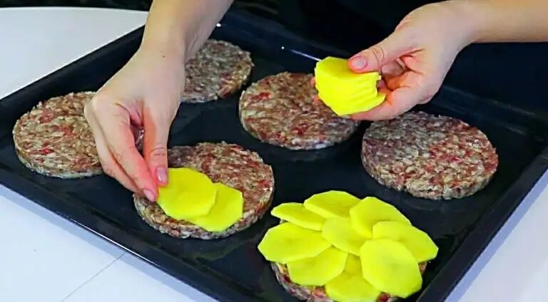 Вкусный рецепт картошки с фаршем в духовке