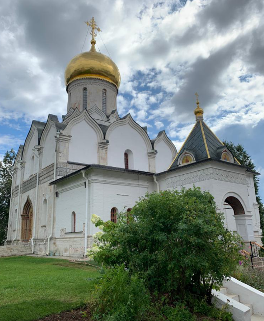 Здания и соборы Саввино-Сторожевского мужского монастыря