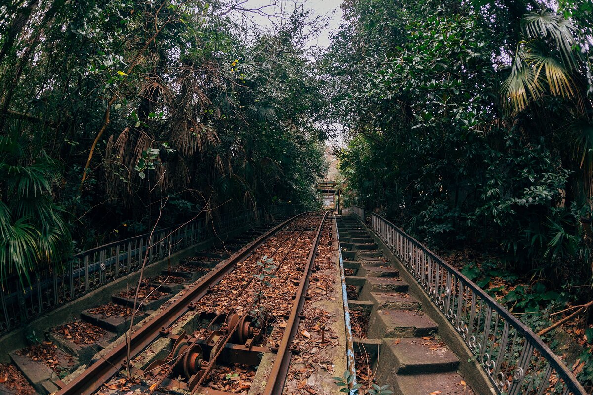 Заброшенный курортный метрополитен Санатория им. Орджоникидзе | FourMorning  | Urbex | Дзен