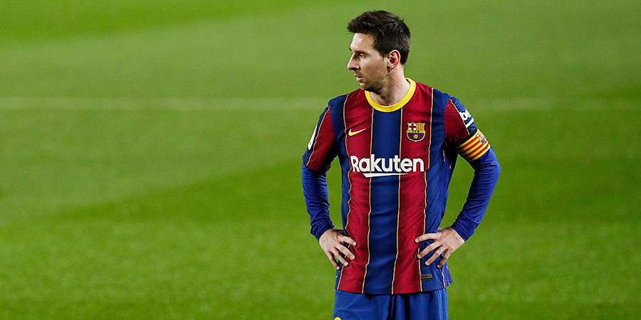 Кандидат в президенты «Барселоны» Жорди Фарре рассказал о своем видении трансферной политики клуба и затронул ситуацию с Лионелем Месси. — Мы стремимся к тому, чтобы 80% наших игроков были из академии, а 20% — лучшими игроками в мире. Какой смысл сейчас говорить о Холанде и остальных звезд? Это правда, что я говорил со многими людьми, потому что мы должны быть готовы, но я не собираюсь ссылаться ни на кого конкретно.
Работаем над тем, чтобы попытаться уговорить Лео остаться у нас пожизненно. Надо предложить ему такой проект, чтобы он оставался здесь дольше, чем то время, которое провел как футболист. Он должен стать почетным президентом, — сказал Фарре.
Напомним, нынешний контракт Месси истекает по окончании текущего сезона.