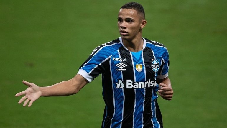 Защитник бразильского клуба "Гремио" Вандерсон. Фото из интернета.