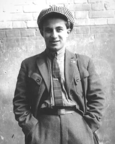 Марк Марков-Гринберг. Автопортрет (фрагмент). 1929. Мультимедиа Арт Музей, Москва