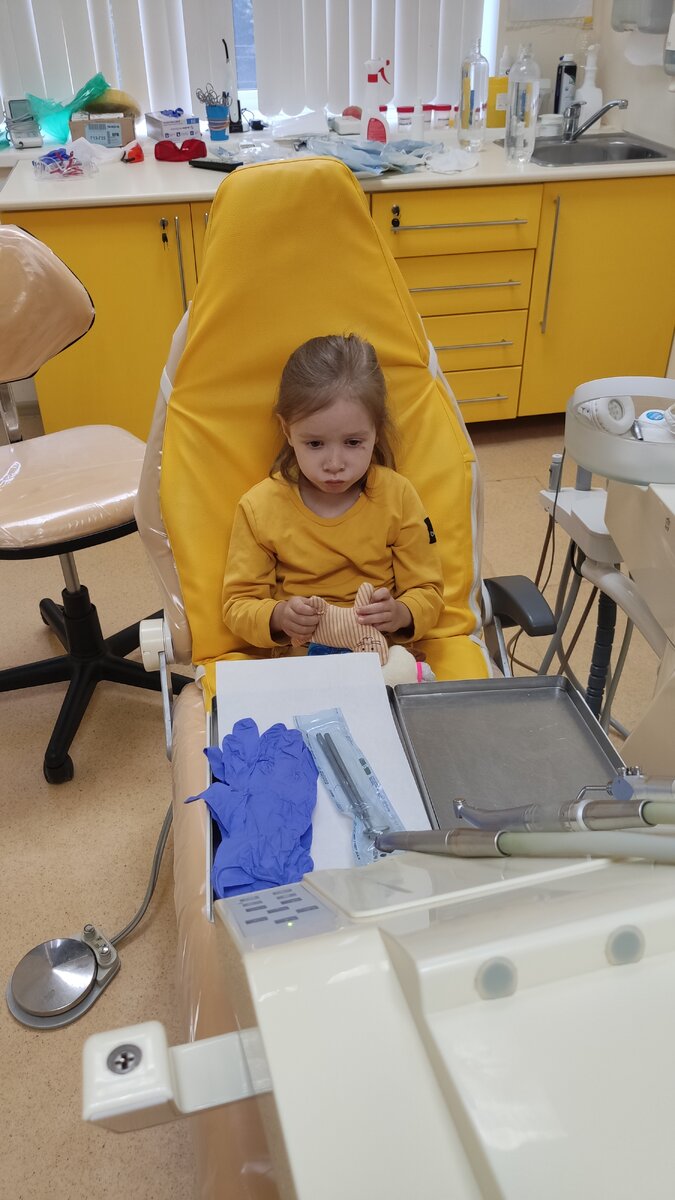 Дочь немного напряглась, что будет больно. Позже пришла в себя. 