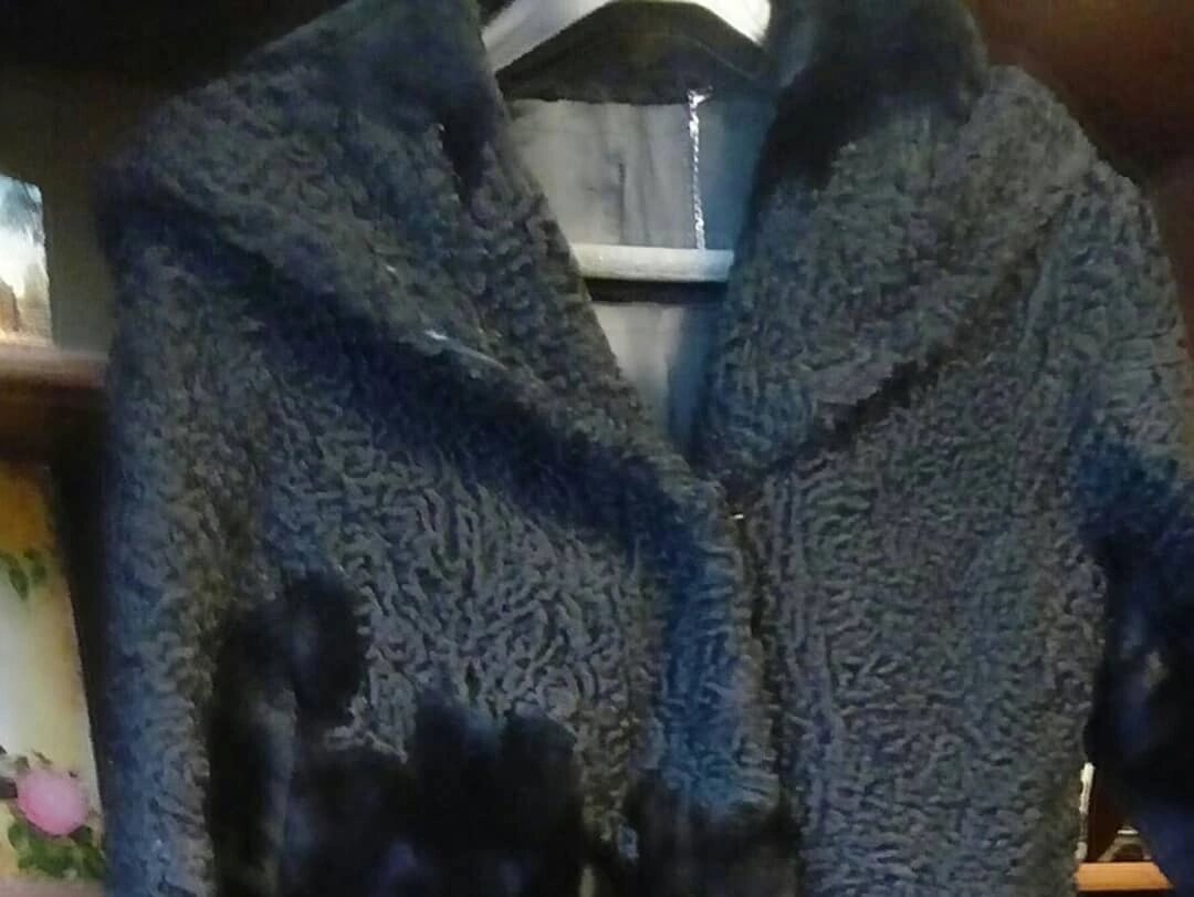 Такая шуба была.