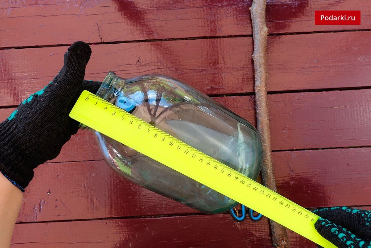 Измерьте высоту банки