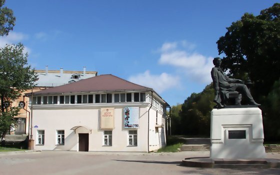 Спикер городского парламента поздравил с 79-й годовщиной освобождения Смоленска 