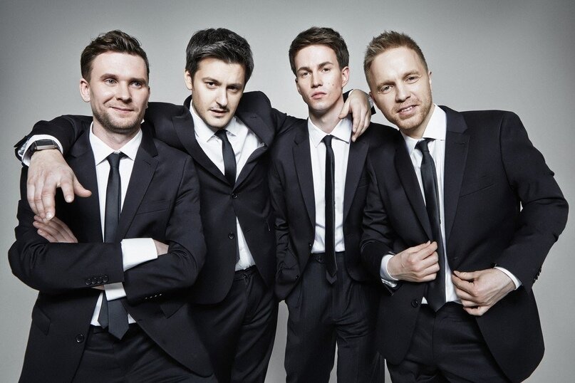 Biting Elbows в полном составе.