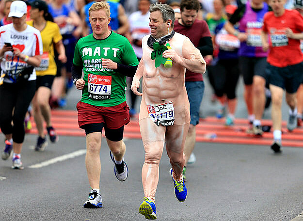 Фото: Джо-нудист) Лондонский марафон