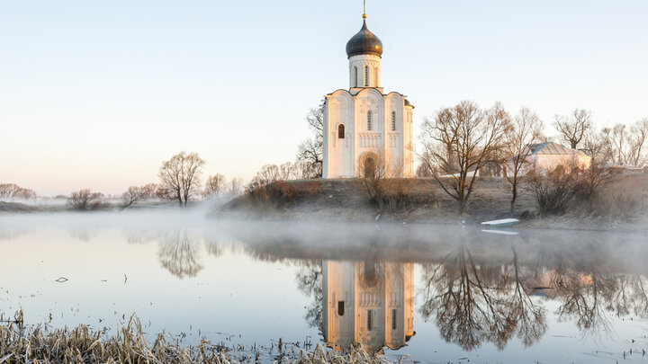 Храм Покрова на Нерли. Фото: Sergey Didenko/shutterstock.com