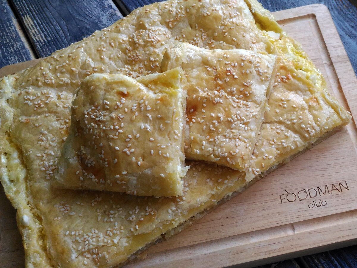 Слойка с сыром пирогов