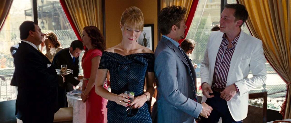 Илон Маск в фильме "Железный человек 2"