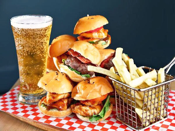 Фастфуд необходимо полностью исключить из рациона